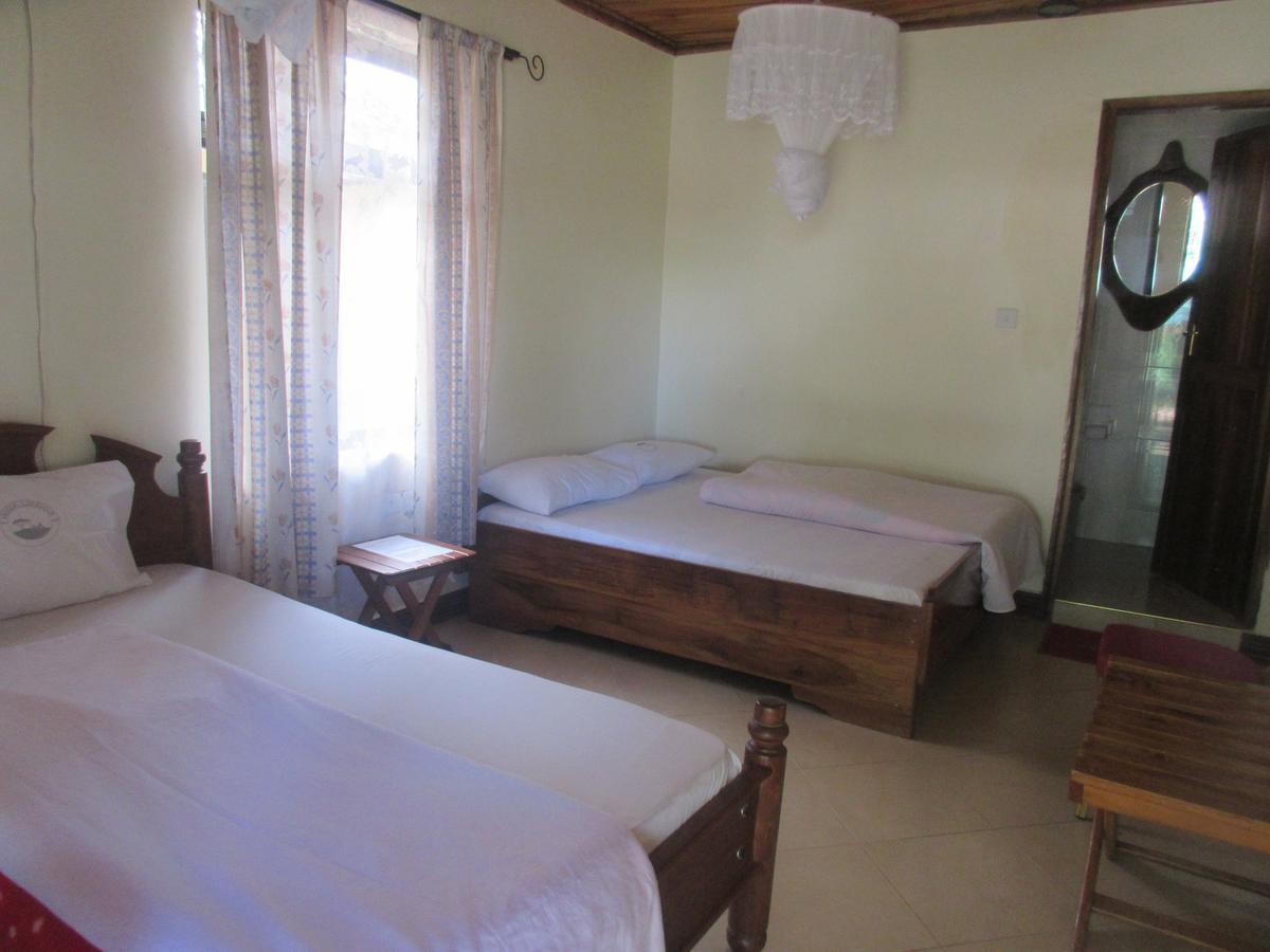Twiga Lodge And Campsite Mto wa Mbu Ngoại thất bức ảnh