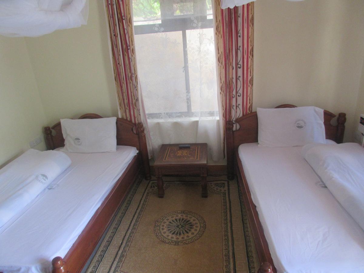 Twiga Lodge And Campsite Mto wa Mbu Ngoại thất bức ảnh